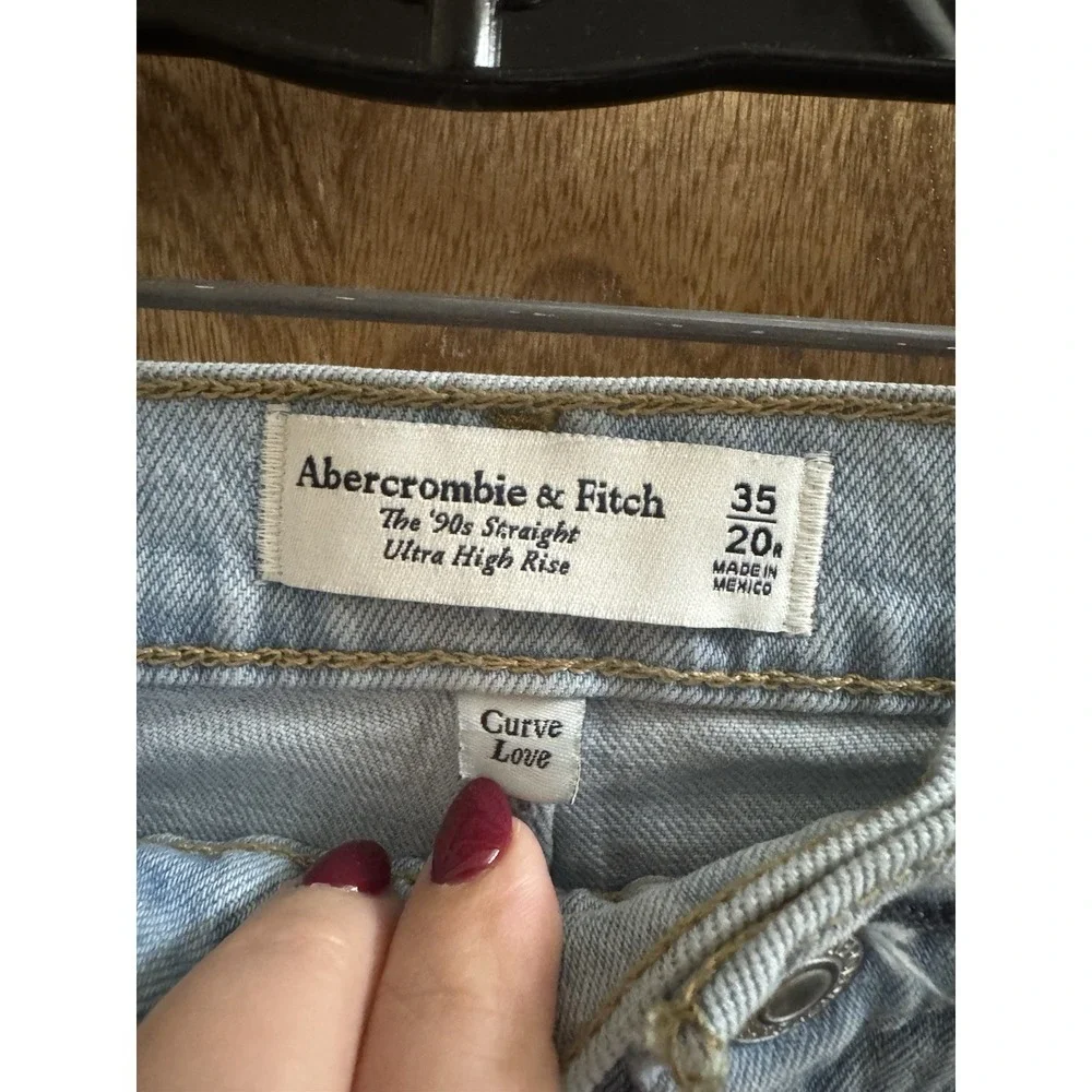 Abercrombie & Fitch Jeans Womens 90s Straight Ultra High Rise Distressed 35/20R